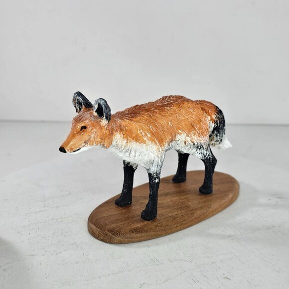 Red Fox Figurine Handcrafted From Wood With Base - Picture 2 of 8